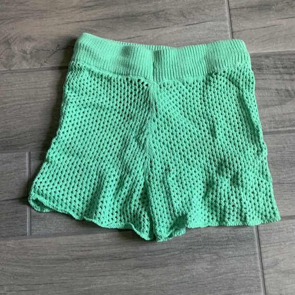 We wore what crochet shorts in mint green - Picture 7 of 9